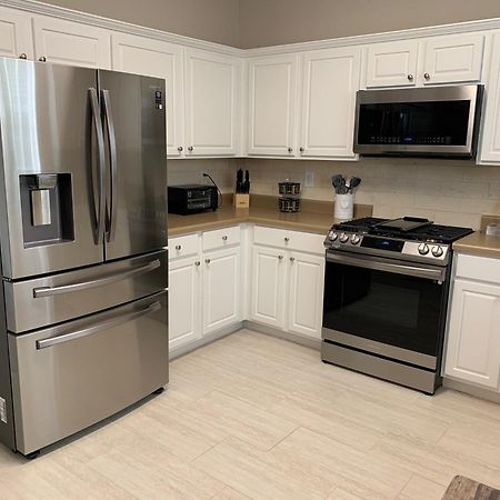 Enjoy This Amazing Home With Porch & Grill Near Dt Woodstock Chambre photo