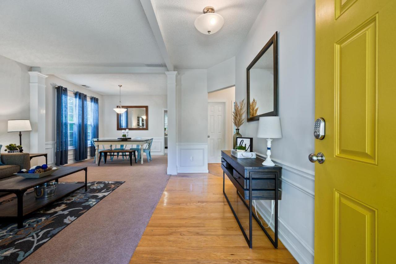 Enjoy This Amazing Home With Porch & Grill Near Dt Woodstock Extérieur photo