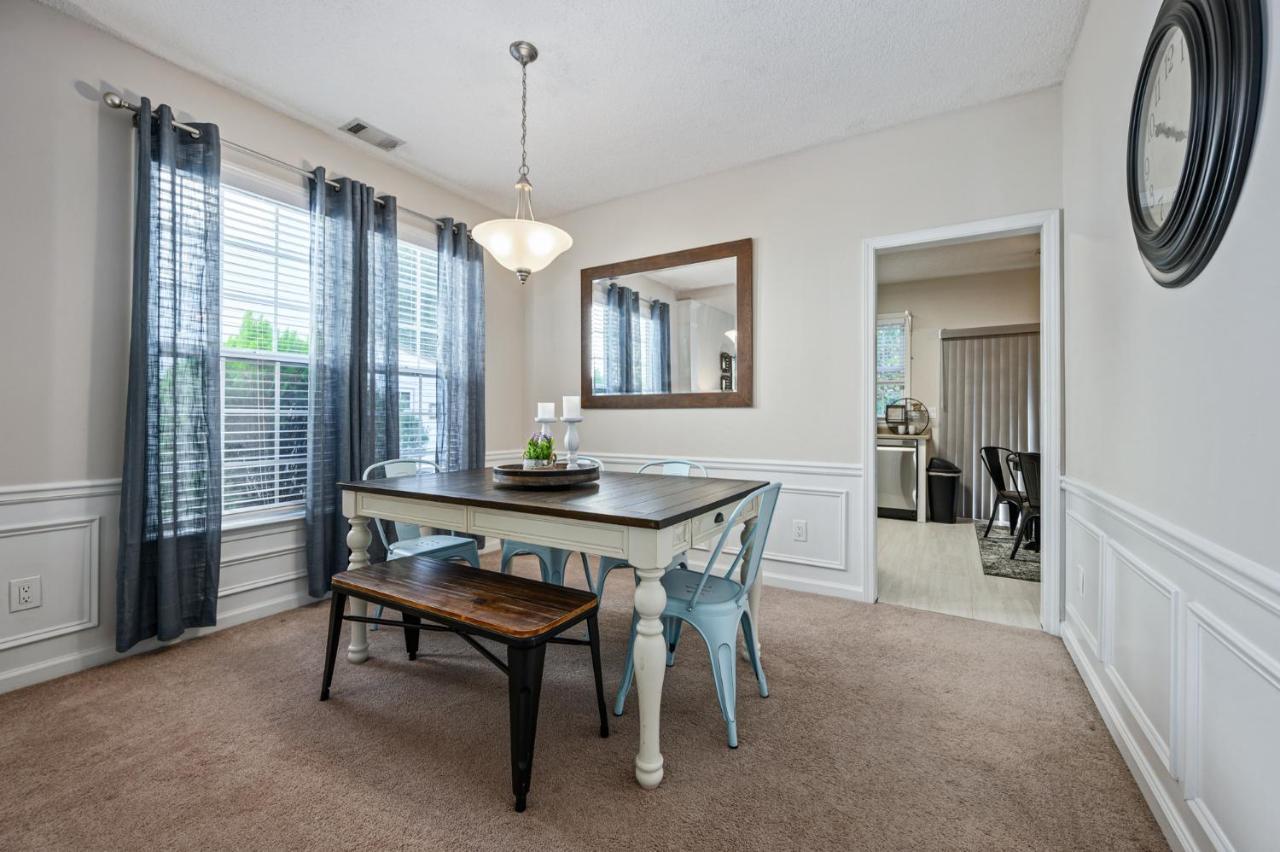 Enjoy This Amazing Home With Porch & Grill Near Dt Woodstock Extérieur photo