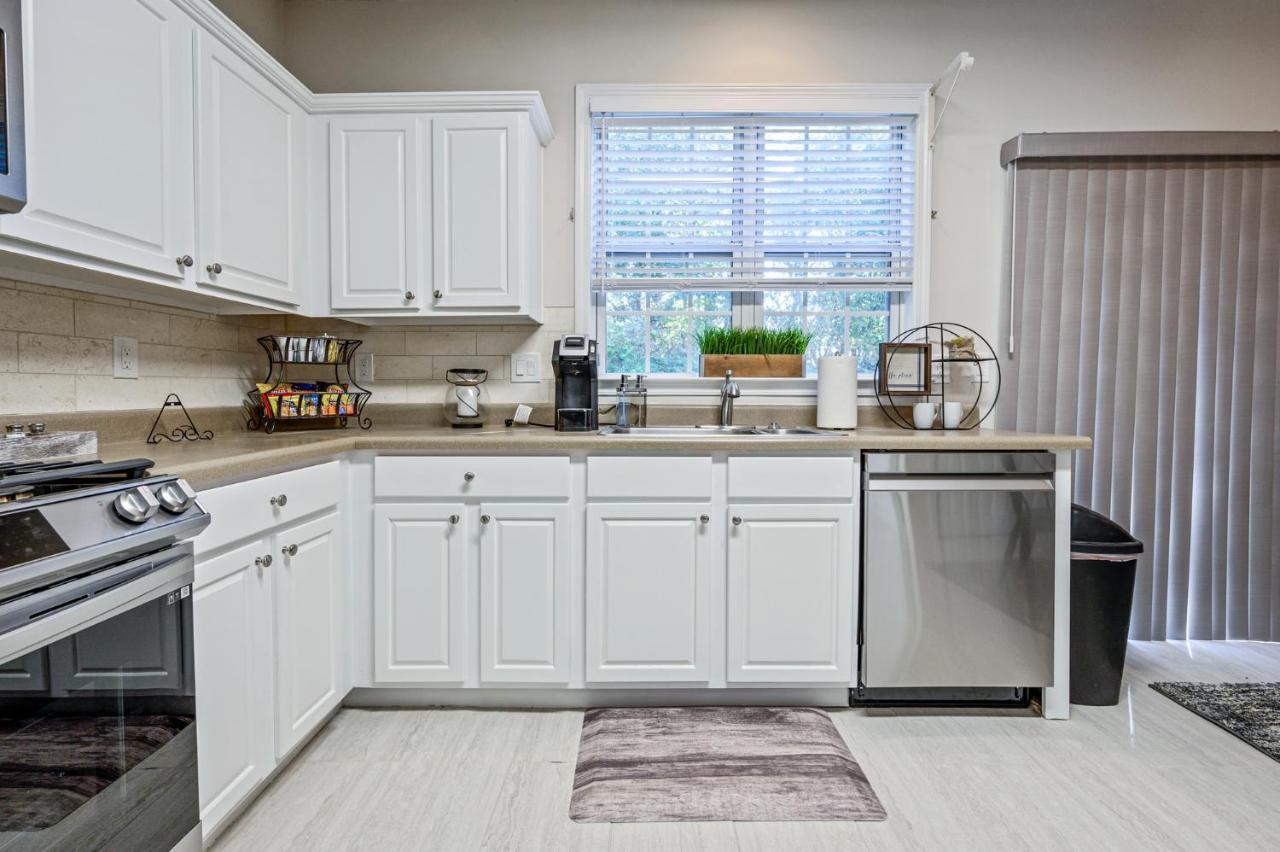 Enjoy This Amazing Home With Porch & Grill Near Dt Woodstock Extérieur photo