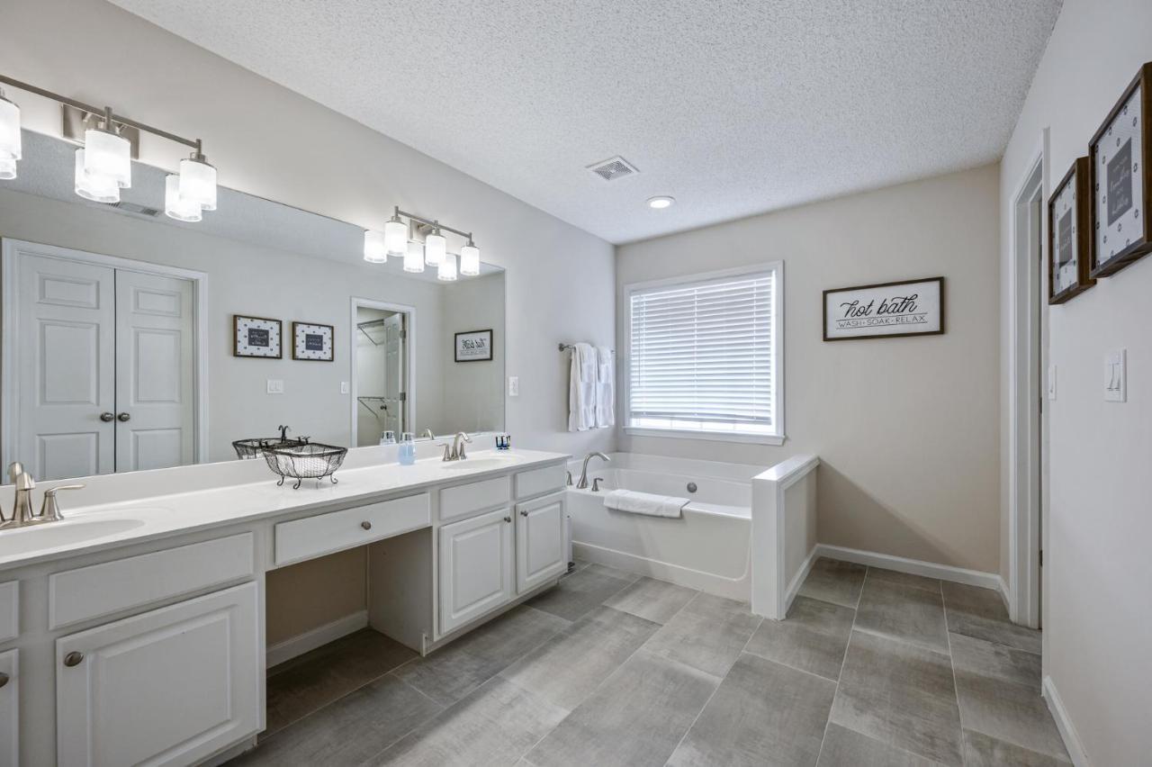 Enjoy This Amazing Home With Porch & Grill Near Dt Woodstock Extérieur photo