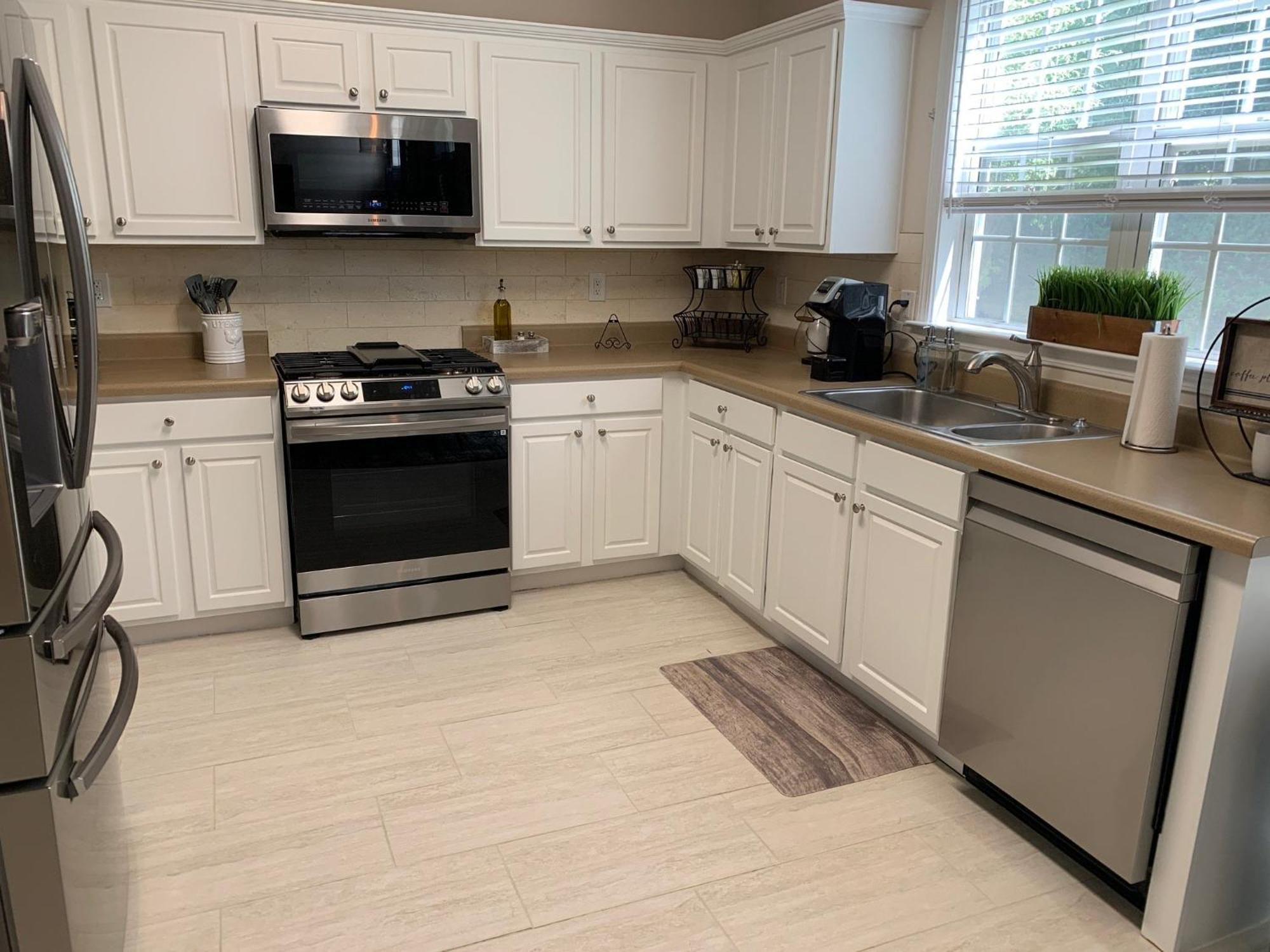 Enjoy This Amazing Home With Porch & Grill Near Dt Woodstock Chambre photo